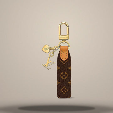 Louis Vuitton Cherry Seed Tab Key Holder 5.2 x 1 inch / 13.3 x 2.5 cm M01184 157027425