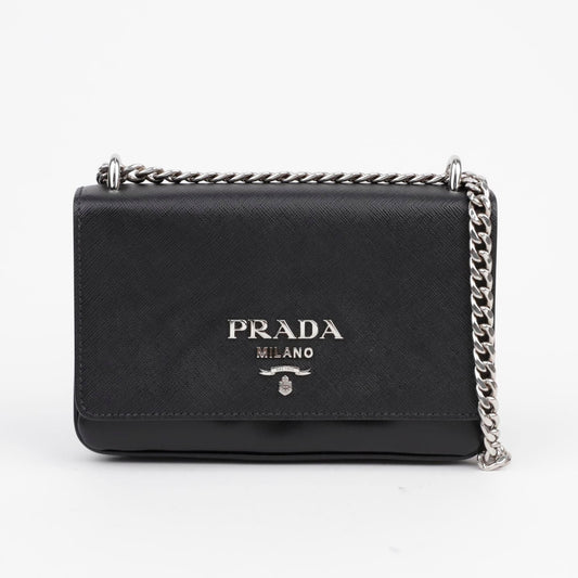 PRADA Schwarze Saffiano Leder Ketten Mini Schultertasche 156797861 [P]