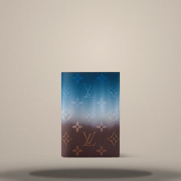 LOUIS VUITTON Reisepasshülle Blau M28008 157105422