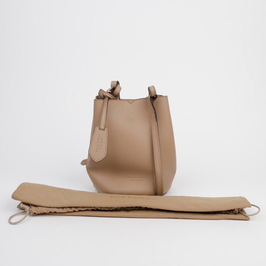 BURBERRY Heimatmarkt Ron Bucket Schulter Crossbody Bag 156244499