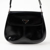 PRADA クレオ ミディアム ブラシド レザー フリップバッグ ブラック 156714379 [P]