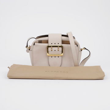 BURBERRY バッケル カメラ ショルダー クロスバッグ 4057801 157091711