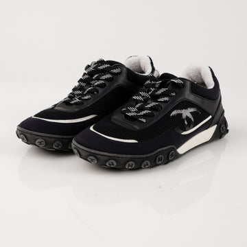 CHANEL トレーナースニーカー ブラック 156932633