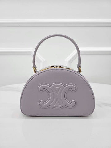 CELINE Glattes Kalbsleder Halbmond Light Lilac 10K643FOF 157162335
