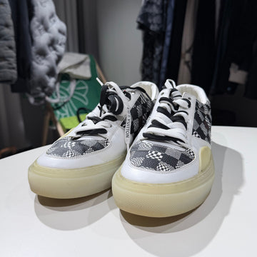Louis Vuitton Damier Olly Sneakers (A+ Grade) 8.5 157172234