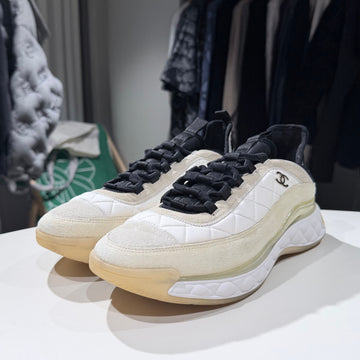 CHANEL Gemischte Faser Sneakers Weiß (A+-Stufe/43) 157172505