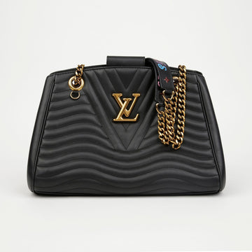 Louis Vuitton New Wave Chain Shoulder Bag 156726000