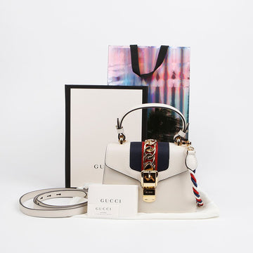 GUCCI スモールレザーショルダーバッグ 156826672