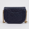 CHANEL Halbmond Mini Ketten Schulter-Crossbody Bag 156731022 [P]