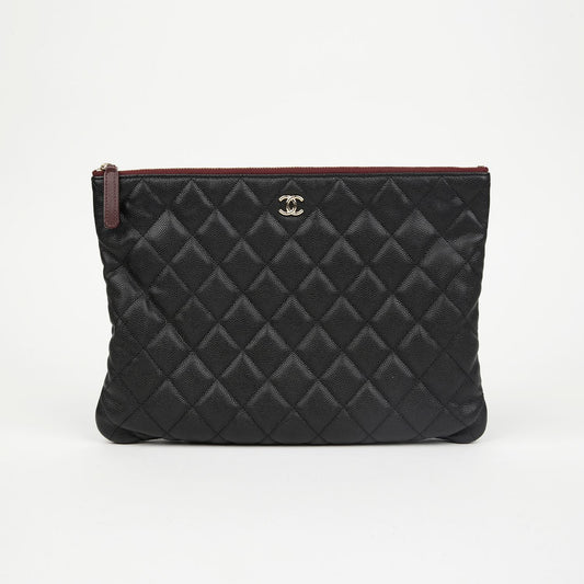 CHANEL クラシックキャビアミディアムクラッチ ブラック ゴールド金具 157004514 [P]