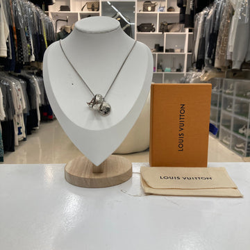 Louis Vuitton Monogram Charm Necklace 157234039