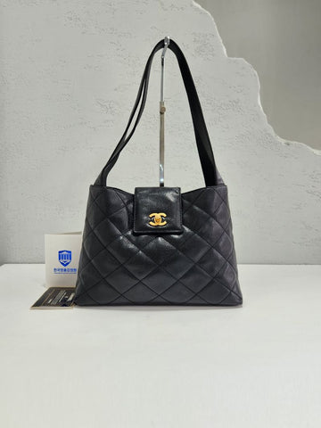 CHANEL Vintage Caviar Turnlock Flap Shoulder Bag 6 Series 157268374