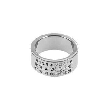 MAISON MARGIELA イングレーヴィングナンバリングロゴ8mmリング 147873589