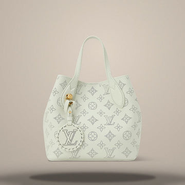 Louis Vuitton Blossom PM in Jade Green M27599 157284070
