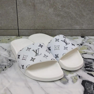 Louis Vuitton Waterfront Mule Slipper White 4.5 (SKU 235) 157300103