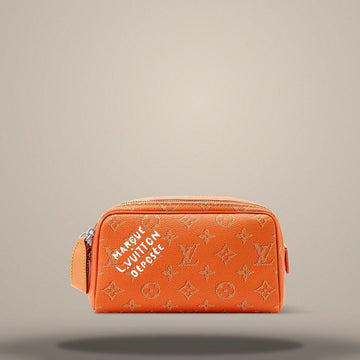 LOUIS VUITTON Mini Dopp Kit Karamell M26873 157304246