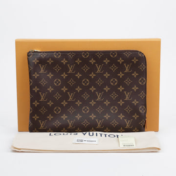 Louis Vuitton Etui Voyage MM Monogram Canvas Clutch 157090799
