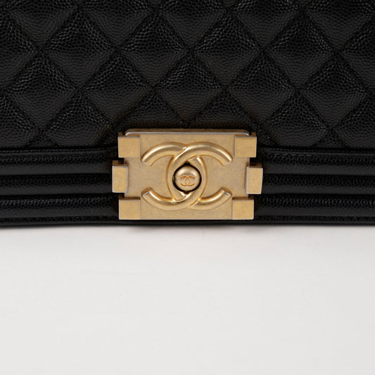 CHANEL ミディアム キャビア フラップバッグ ブラック ゴールドトーン 157090430 [P]
