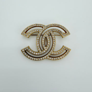 CHANEL Logo Brosche 157318140