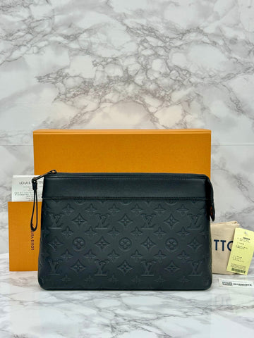 LOUIS VUITTON Pochette Voyage Souple Clutch 157322613