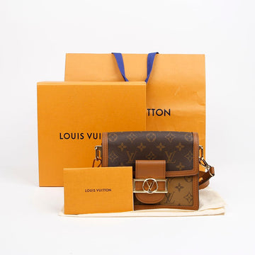 LOUIS VUITTON Dauphine Mini Schulter Crossbody Bag 157116039