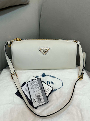 PRADA Neue Leder Schultertasche 157344283