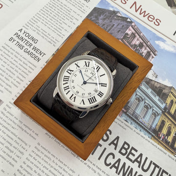 Cartier Longdsollo XL White Hands Crocodile Leather Buckle 157345024