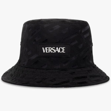 VERSACE ロゴジャカードバケットハット stamp: 1007031 1A05933 1B000 75850768