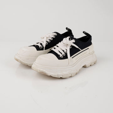 Alexander McQueen Tread Slick Black Lace-Up Sneakers 157298203