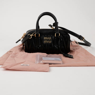 MIU MIU アーカディ・マテラッセ・トートバッグ・ブラック 157293321