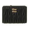 MIU MIU Kleine Matelassé Brieftasche aus Nappaleder 157408783 [P]