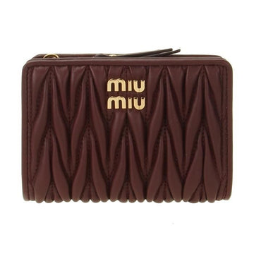 MIU MIU Kleine Matelassé Brieftasche aus Nappaleder 157408784