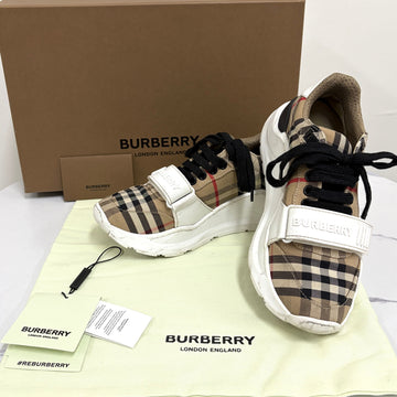 BURBERRY Frauen Sneakers mit Karomuster 157417725