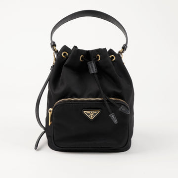 PRADA ナイロンバケットショルダーバッグ ブラック 157027874