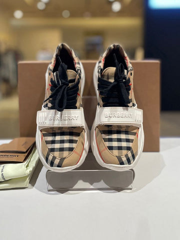 Burberry Women’s Low-Top Sneakers Size 37 8020281 157523307