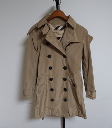 BURBERRY Damen Trenchcoat in Beige mit Kapuze 3976277 157529525