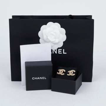 CHANEL CCロゴイヤリング 157363876