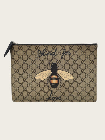 GUCCI GGスプリーム蜂プリントクラッチバッグ 157601210