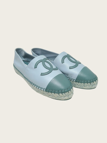 CHANEL Blue Dark Green Two-Tone Lambskin Espadrille Slip-On 157601303