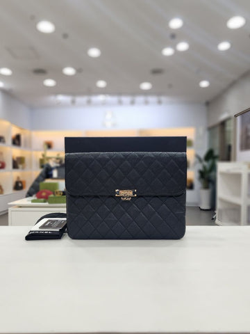 CHANEL Caviar Gold Flap Medium Clutch Bag A84052 157604825