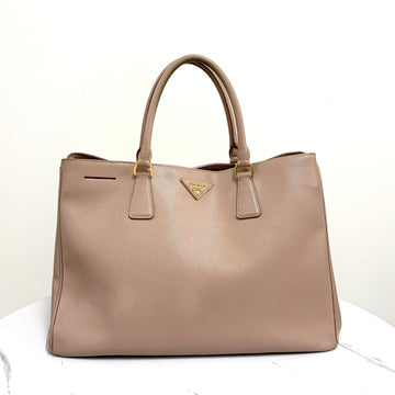 Prada Saffiano Lux Tote Bag 157650563