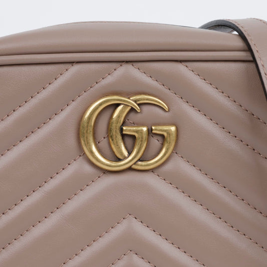 GUCCI マモント マトラッセ ミニ ショルダーバッグ ダスティ ピンク ヌード 157522397 [P]