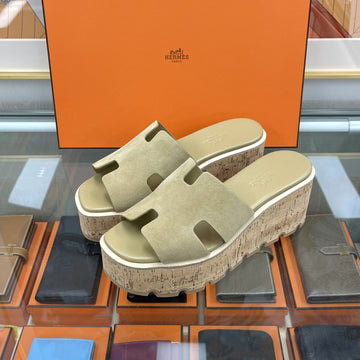 HERMES Eze 30 ウェッジヒールサンダル スウェード ベージュ H232150 157820832