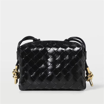 BOTTEGA VENETA ループミニカメラバッグ736125 V2GV1 1019 157856374