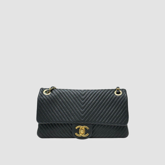 CHANEL Schwarze CC-Logo Chevron Medium Kalbsleder Kette Schultertasche 18. Reihe 157865443