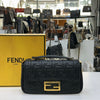 LOUIS VUITTON Fendi Baguette Chain Schulter Midi Bag Schwarz 8BR793 157867863 [P]