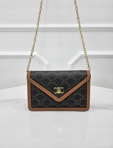 CELINE Triofe WOC Kettenbörse Tan 10I822DS904LU 157869953
