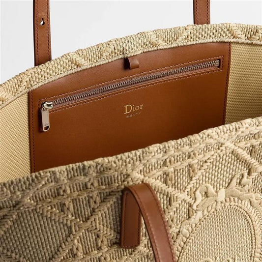 Dior Blooming Bag Small M1424OEJP_M918 157909436 [P]
