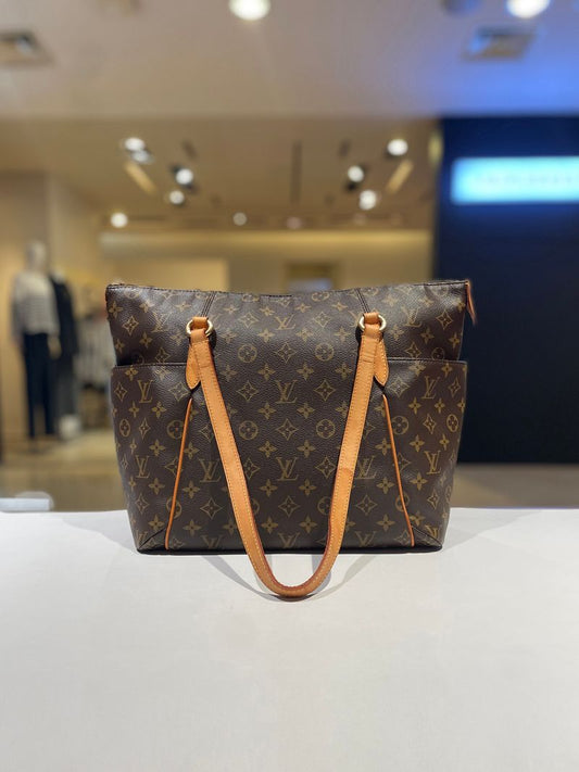 Louis Vuitton Totaly MM Shoulder Bag M56689 158064167 [P]