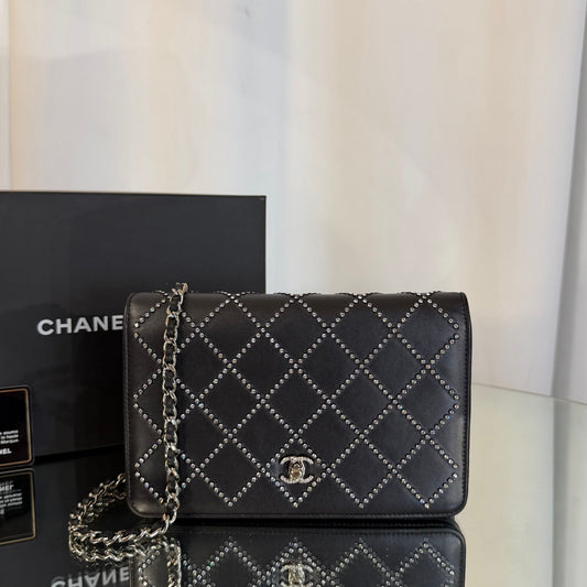 CHANEL Lambskin WOC Crossbody Bag 158098494 [P]